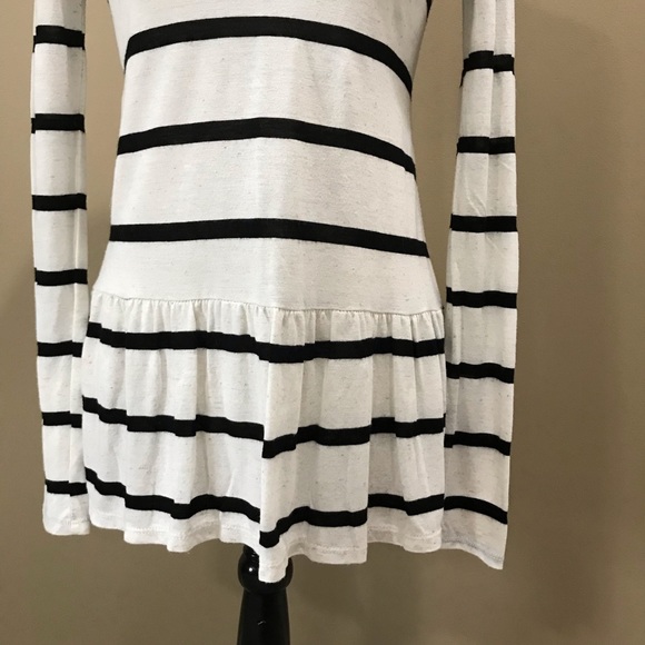 Xhilaration | B&W Striped Peplum Top - Picture 3 of 8